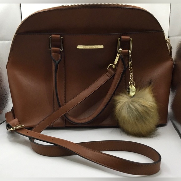 Steve Madden Handbags - EUC LIKE NEW STEVE MADDEN BROWN LARGE SHOULDER BAG CROSSBODY WITH FAUX FUR CHARM